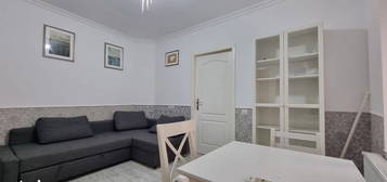 Apartament cu 2 camere de inchiriat in zona Universitate / Carol