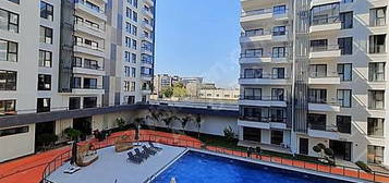 Valora'dan Park Yaşam Bornova Sıfır Eşyalı 1+1 Satılık Daire