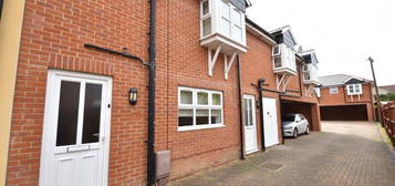 1 bed detached house for sale