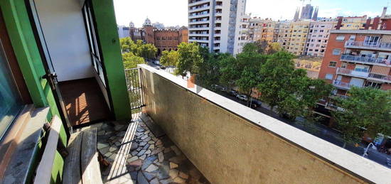 Alquiler de Piso en  Gran Via de les Corts Catalanes