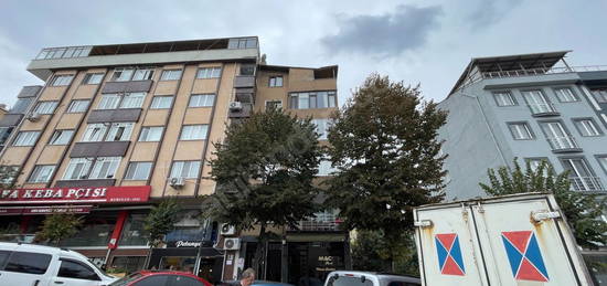 ŞİŞLİDE -Süper Konum - 2.Kat 2+1 90m2 - Full Eşyalı -Cadde Üzeri