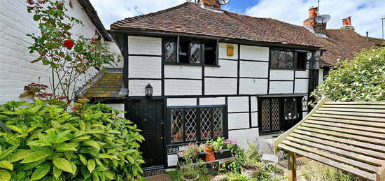 Detached house to rent in New Street, Henley-On-Thames, Oxfordshire RG9