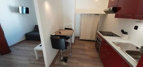 Studio meublé  à louer, 1 pièce, 25 m²