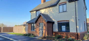 3 bedroom detached house