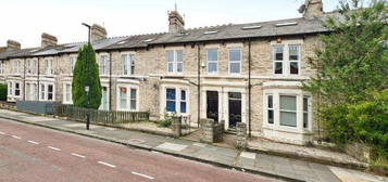 7 bedroom terraced house for sale