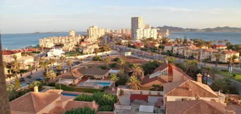 Piso en Gran V&#xED;a de la Manga, 3