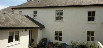 Flat to rent in Elm Grove Road, Dinas Powys CF64