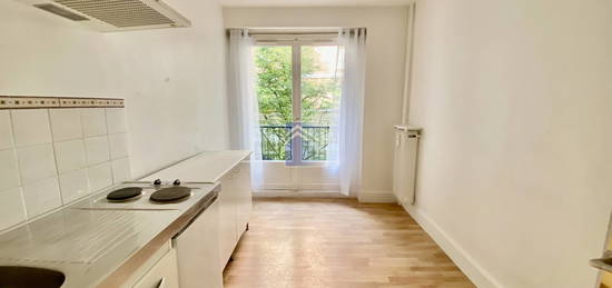 Pont de Neuilly Avenue de Madrid Studette-balcon 12m2