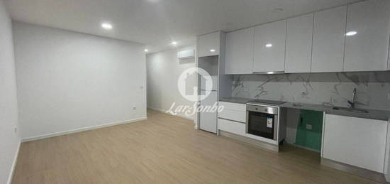 Apartamento T1 Novo junto ao IPCA