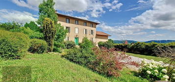 Villa  à vendre, 5 pièces, 3 chambres, 174 m²