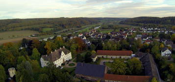 Großzügige Wohnung im Schloss,traumhafter Blick,direkt a.d. Weser