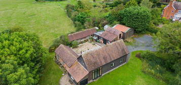 2 bed barn conversion for sale