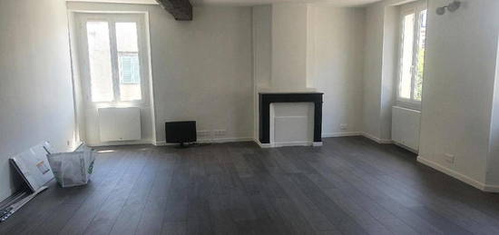 Location appartement 4 pièces 99 m²