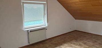 Dachgeschosswohnung 90qm, zentrale und ruhige Lage in Speicher