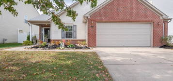 4110 Hennessey Dr, Plainfield, IN 46168