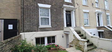 1 bed maisonette to rent