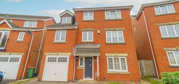 5 bedroom detached house for sale