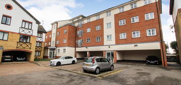 Flat to rent in Riverview House, Viersen Platz, Peterborough PE1