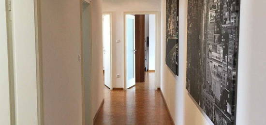 Hochwertig möblierte 3 Zimmer Wohnung in Zentral München