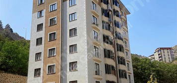 Ayışığı Apartmanı Eski Devlet Hastanesi Arkası 3+1