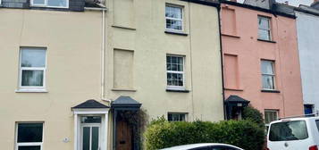 4 bedroom terraced house for sale