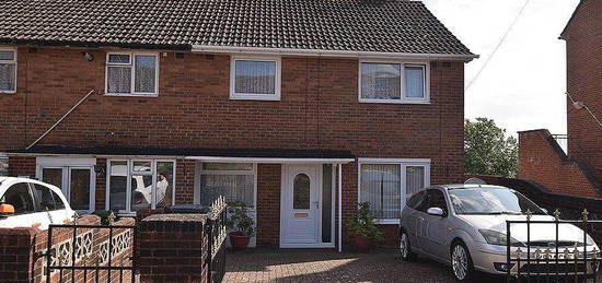 End terrace house for sale in Elaine Close, Exeter EX4