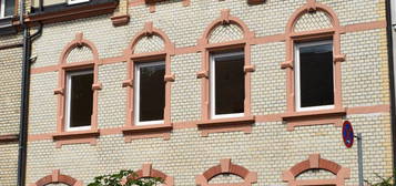 Moderne Wohnung mit Einbauküche und Balkon in Aschaffenburg