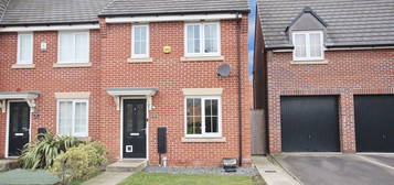 3 bed semi-detached house to rent