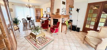 Maison  à vendre, 5 pièces, 3 chambres, 107 m²