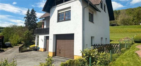 Zweifamilienhaus in schöner Lage von Ludwigsau OT
