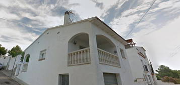 Casa o chalet independiente en venta en calle Pinatell