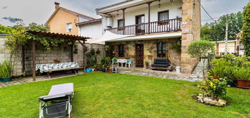 Casa o chalet en venta en  Barrio Villabáñez-Carmen, 135