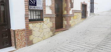 Casa adosada en venta en Cómpeta