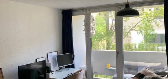 Ein-Zimmer-Apartment in München-Haidhausen mit Balkon