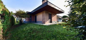 Villa unifamiliare via Silvio Pellico 36, Centro, Ceriano Laghetto