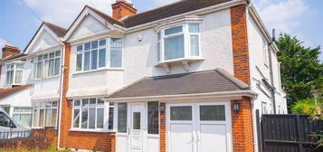 5 bedroom semi-detached house for sale