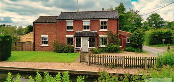 Detached house to rent in The Staithe, Stalham, Norfolk NR12