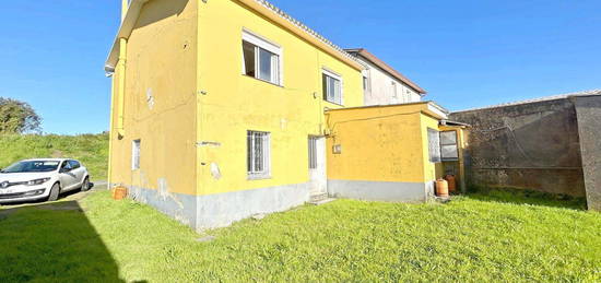 Chalet adosado en venta en calle Pardiñeiro