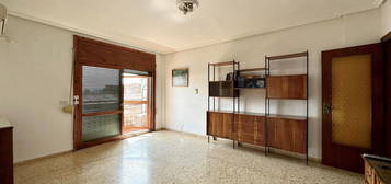 Piso en venta en calle Antonio Reyes Huertas, 21