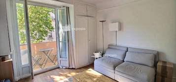 Appartement Paris 1 pièce(s) 27 m2