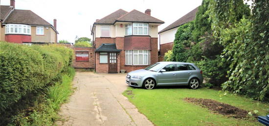 Detached house to rent in Mount Pleasant, Cockfosters EN4