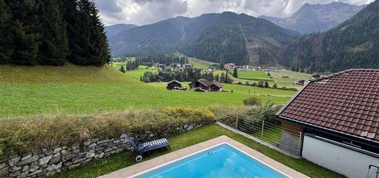 Traumhaus mit Pool im Winterwonderland Defereggental