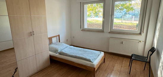 2 Zimmer Wohnung / ab sofort Frei !