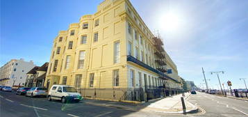 2 bed flat to rent