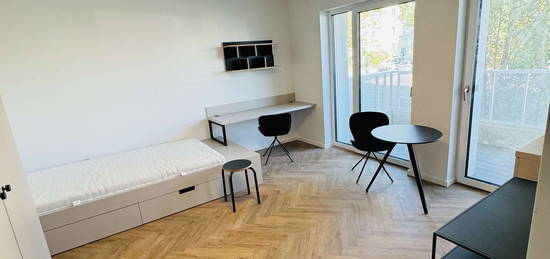 Direkt in Adlershof, möblierte Single-Wohnung mit EBK + Balkon!