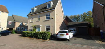 6 bedroom detached house