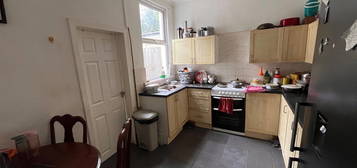 2 bed property to rent