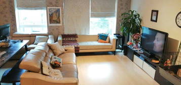 2 bed flat to rent