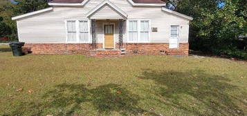 349 Savannah Ave #C, Statesboro, GA 30458