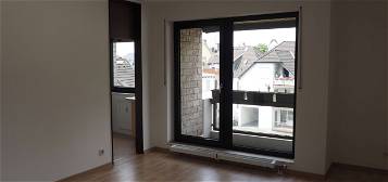 Schönes Studio-Appartement mit Balkon in zentraler u. ruhiger Lage